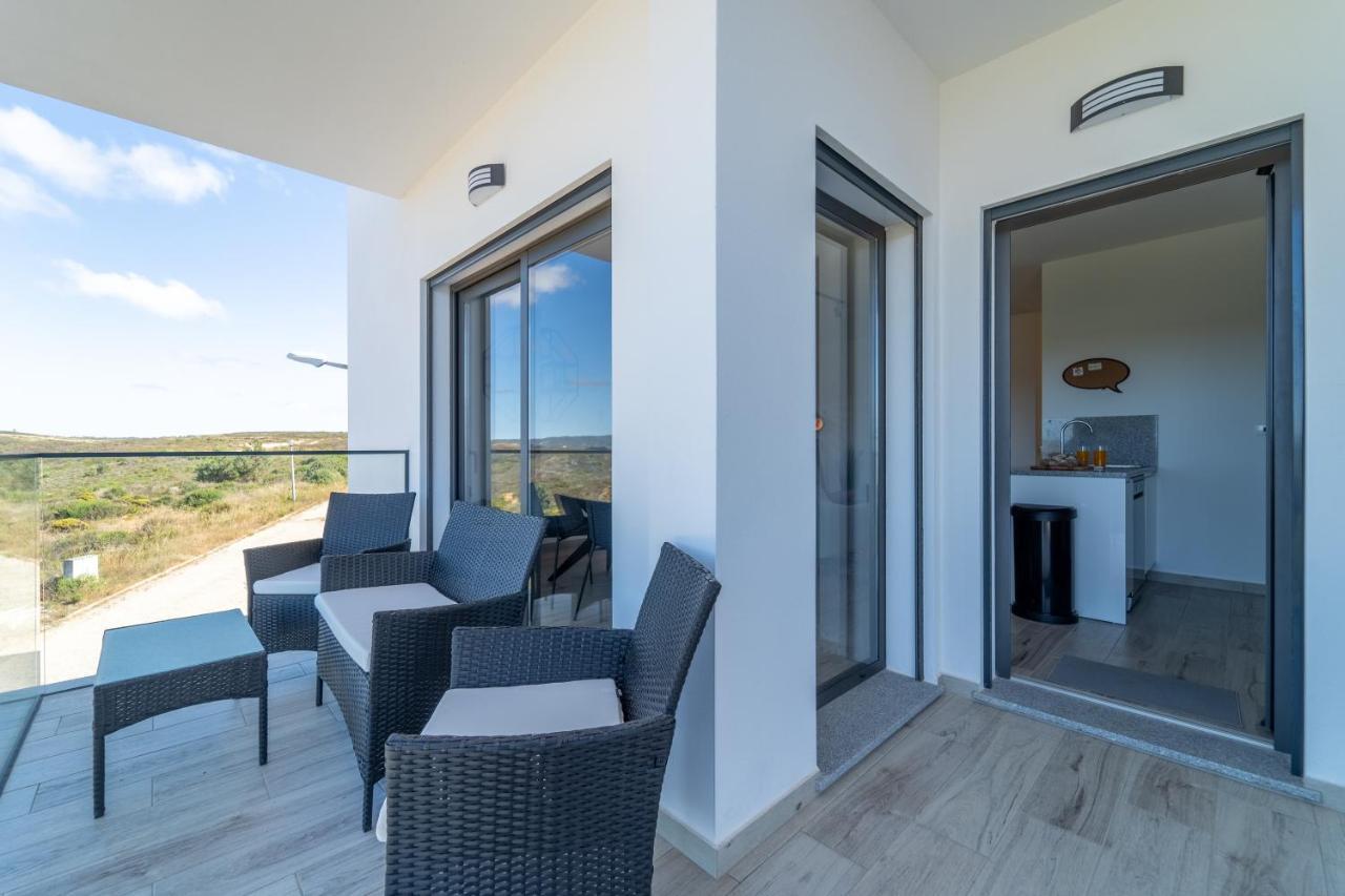 A Gaivota - Walking Distance To Monte Clerigo And Amoreira Beaches Aljezur Extérieur photo